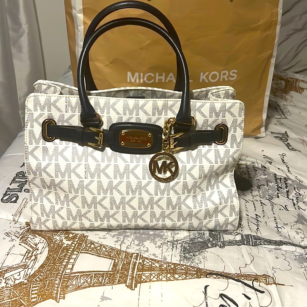 Michael Kors Signature Tote bag
